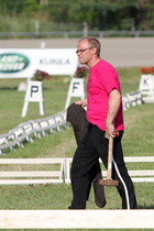 Hyvä on, mie korjaan sen...