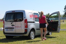 Tää auto on väärin pysäköity... 